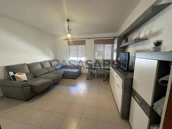 Apartamento T2 Triplex para comprar em Olhão