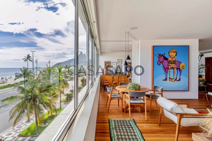 Apartamento excepcional com vista para o mar à venda em Ipanema