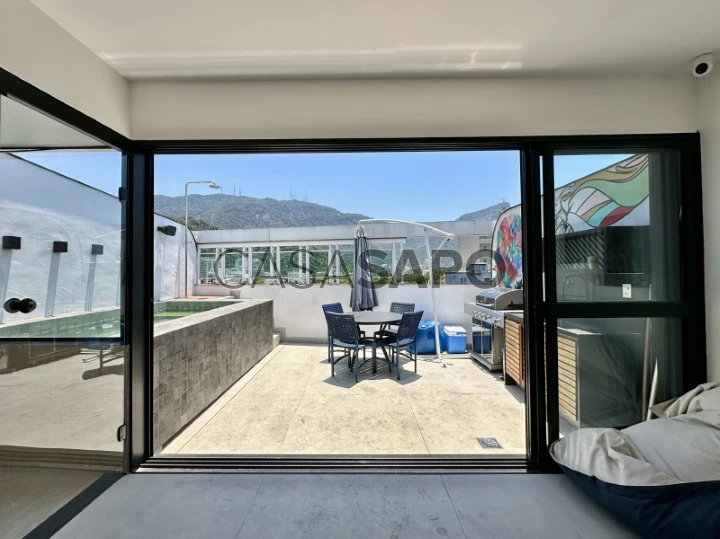 Cobertura triplex com terraço à venda no Leblon