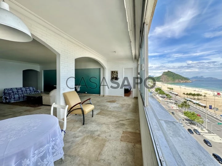 Gigante apartamento para reformar com vista panoramica em Copacabana
