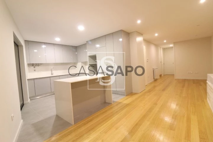 Apartamento T4 para comprar em Póvoa de Varzim