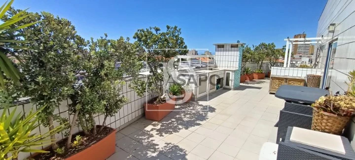 Apartamento T4 para comprar em Póvoa de Varzim