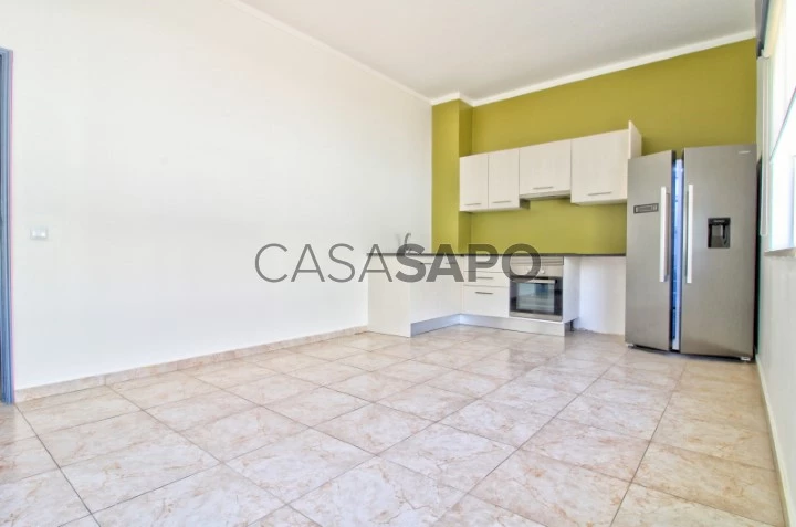 Apartamento T1 Triplex para comprar em Olhão