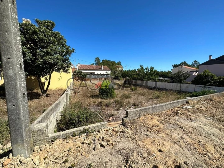 Terreno Urbano para comprar no Seixal