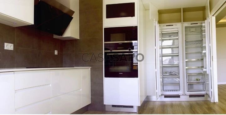 Apartamento T4 para comprar no Montijo