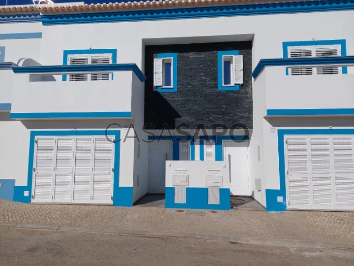 Moradia T2 Triplex para comprar em Vila Real de Santo António