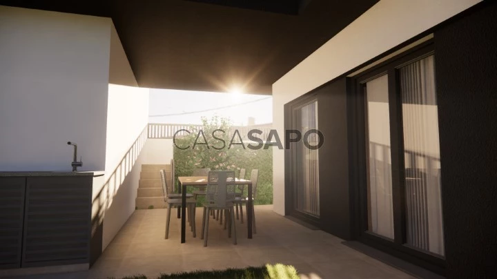 Moradia T3 Duplex para comprar em Loures