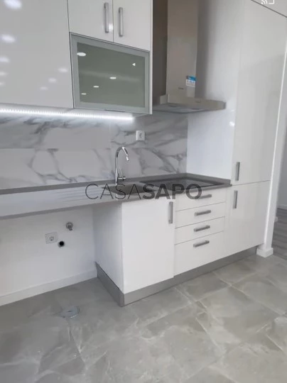 Apartamento para comprar em Almada