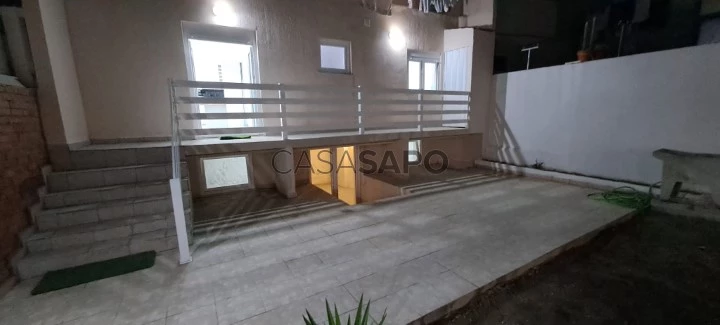 Apartamento T3+2 Duplex para comprar no Barreiro