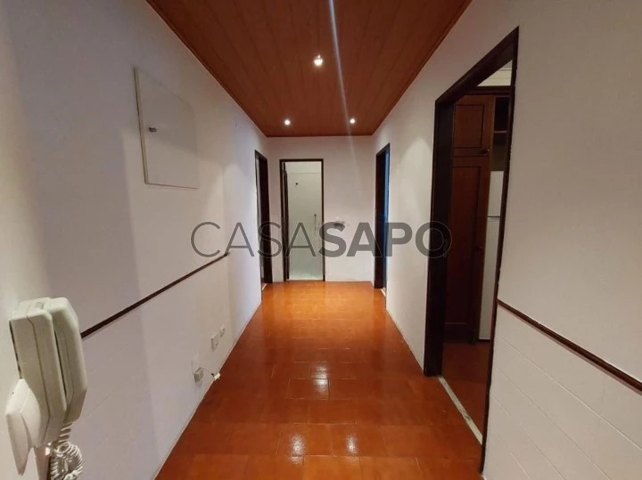 Apartamento T1 para comprar na Amadora