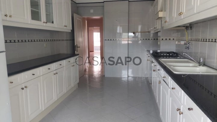 Apartamento T2 para comprar em Oeiras