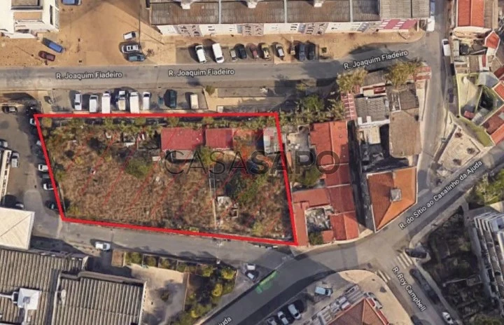 Terreno Urbano Edificado para Reabilitação - Ajuda