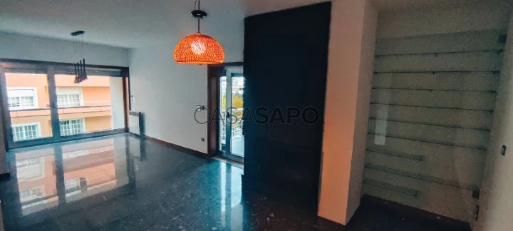 Apartamento T4 para alugar em Maia