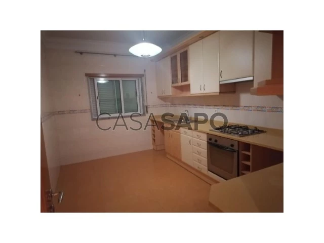 Apartamento T2 para alugar no Seixal