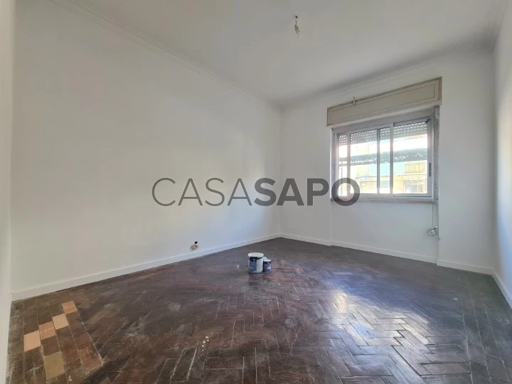 Apartamento T3 para alugar na Amadora