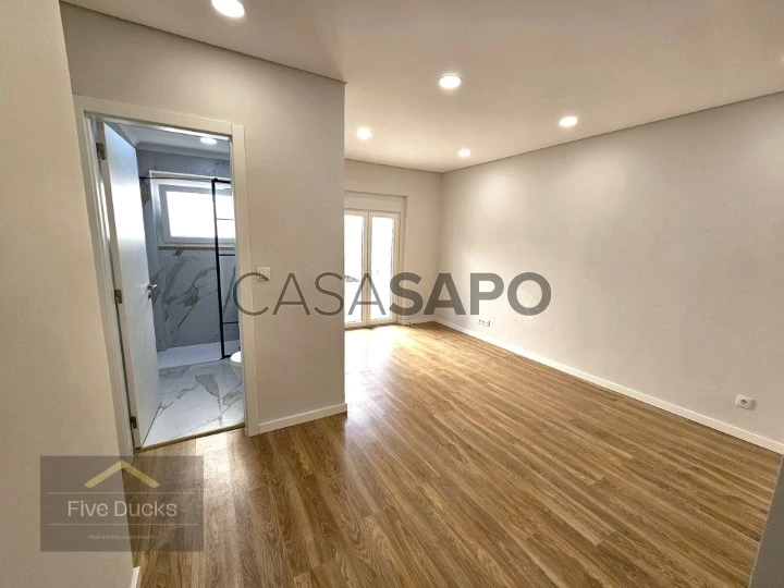 Apartamento T2+1 para comprar em Almada