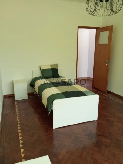 Quarto para alugar em Oeiras