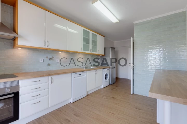 Apartamento T3 para alugar em Lagos