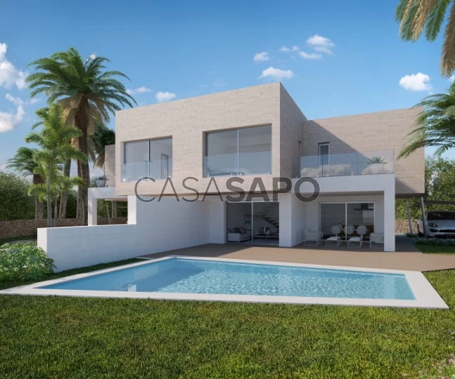 Chalet pareado modernista en venta en Moraira.