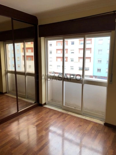 Apartamento T1 - Rentabilidade 5% - Corroios - Quarto